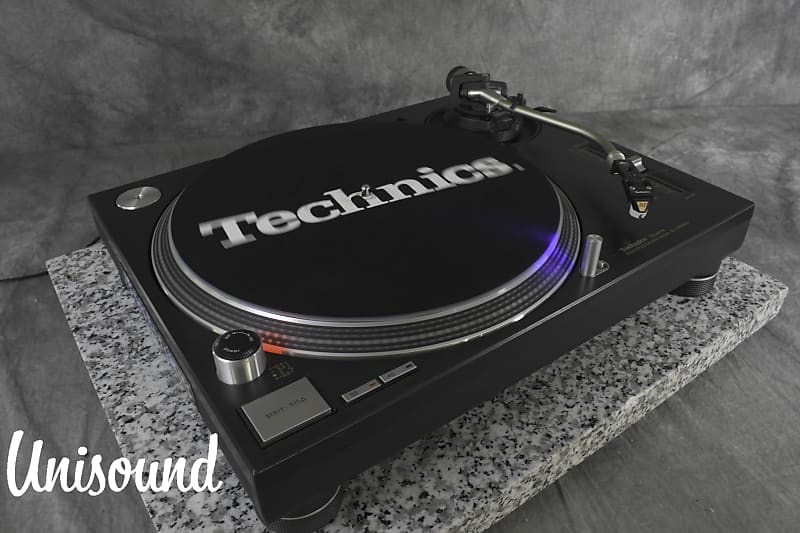 Technics SL-1200MK6-K - Black Direct Drive DJ Turntable in Very Good  Condition