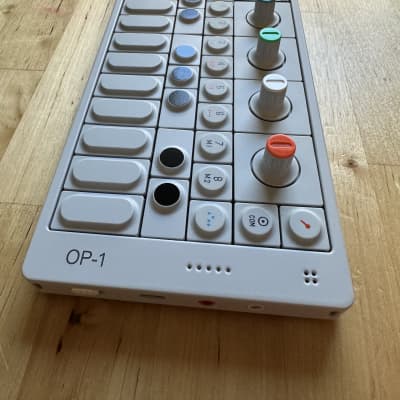 Teenage Engineering OP-1 Portable Synthesizer Workstation 2011 - Present - White image 8