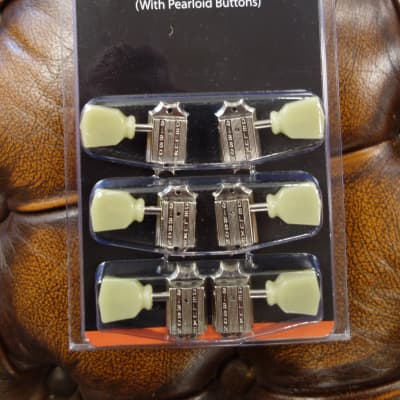Gibson PMMH-010 Deluxe Green Key Tuner Set (Vintage Nickel) for sale