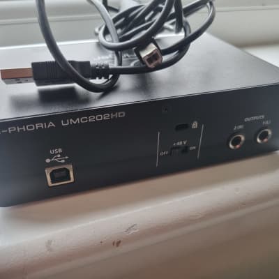 Behringer U-PHORIA UMC202HD USB 2.0 Audio Interface | Reverb UK