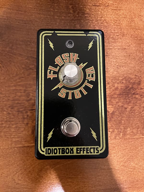 IdiotBox Effects Flash Stutter Momentary Kill Switch Tremolo Reverb