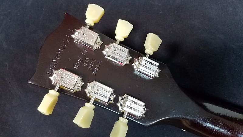 Gibson 50's Tribute Les Paul with Bigsby Add on 2016 Satin Gibson 50's Tribute Les Paul with Bigsby Add on 2016 Satin