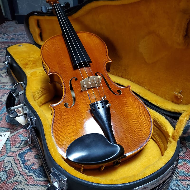 Suzuki No 550 Violin 4/4 Size, w/Case