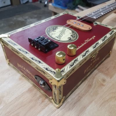 Cigar box guitar Poison Ivy The Cramps Reverb