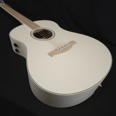 Ibanez AAM370E-OAW Acoustic Electric Guitar w/Gig Bag image 10
