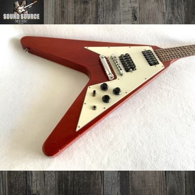Gibson USA Flying V Faded, Worn Cherry, 2004, Hard Case image 1