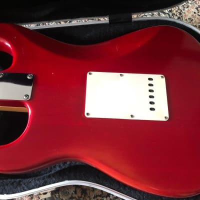 Fender Highway One Stratocaster 2002 Crimson Red Transparent image 11