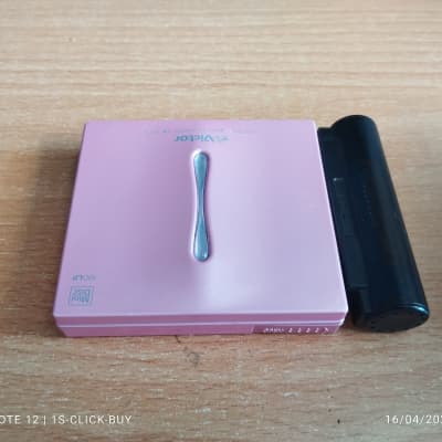 Victor XM PX 70 2000 - Victor Walkman Portable Mini Disc Player XM PX 70 pink Working video test image 4