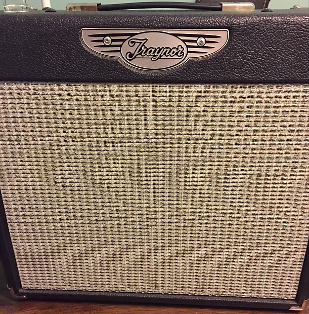 Traynor YCV20 Custom Valve 15Watt 1x12" Guitar Combo Reverb UK