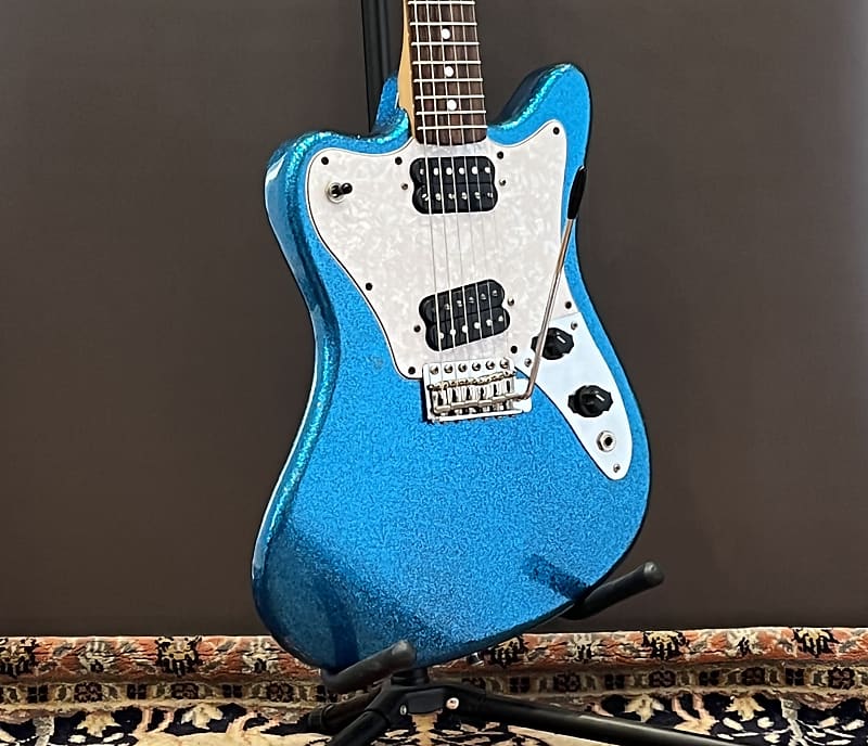 ファッション人気ブランドランキング Squier Vista Super-Sonic | Reverb Canada ギター