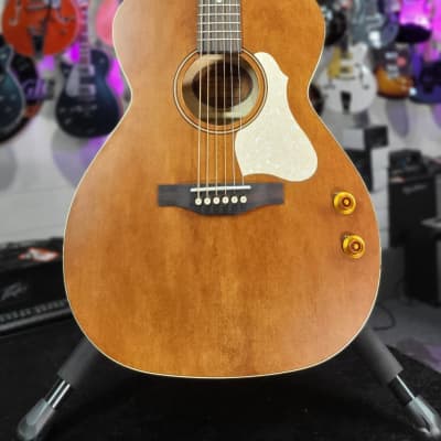 Art & Lutherie 047710 Legacy Havana Q-Discrete Acoustic-electric Guitar Auth Dealer *FREE PLEK WITH PURCHASE*! 880 image 2