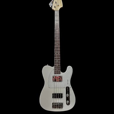 Jansen Beatmaster Artic White 4 String Bass for sale