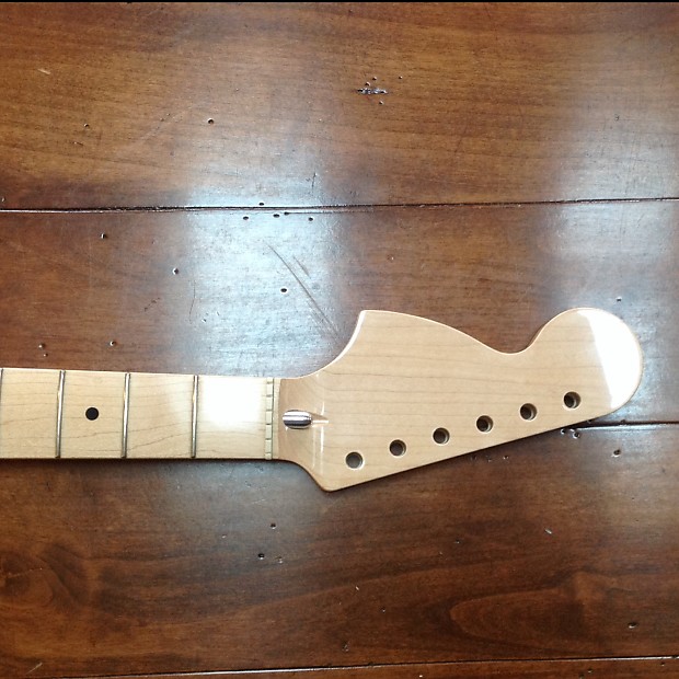 Reverse store strat neck