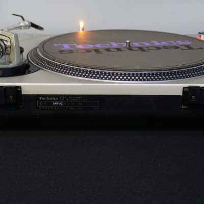 Technics SL-1200 MK2 Original Silver Professional DJ Technics SL-1200 MK2 Original Silver Professional DJ