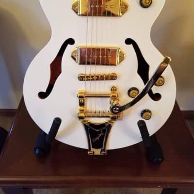 Epiphone Wildkat Royale w/ Bigsby Pearl White image 1