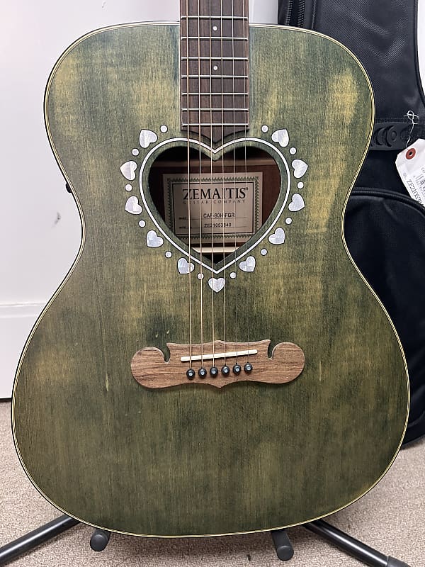 ギター zemaitis   CAF-80H-FGR Zemaitis CAF-80H-FGR Acoustic Guitar w/Electronics - Forest