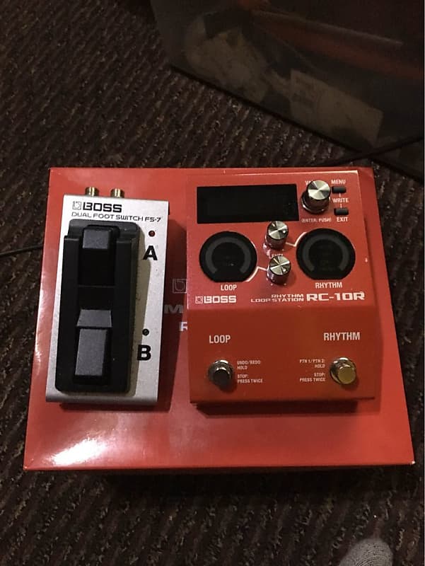 Boss RC-10R Looper with FS-7 switcher (*PENDING 10/09/2021