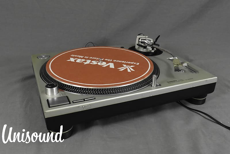 Technics SL-1200MK3D Silver Direct Drive DJ Turntable in Very Good  condition Reverb Canada