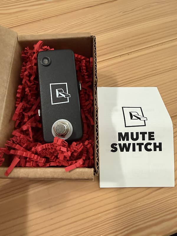 JHS Mute Switch