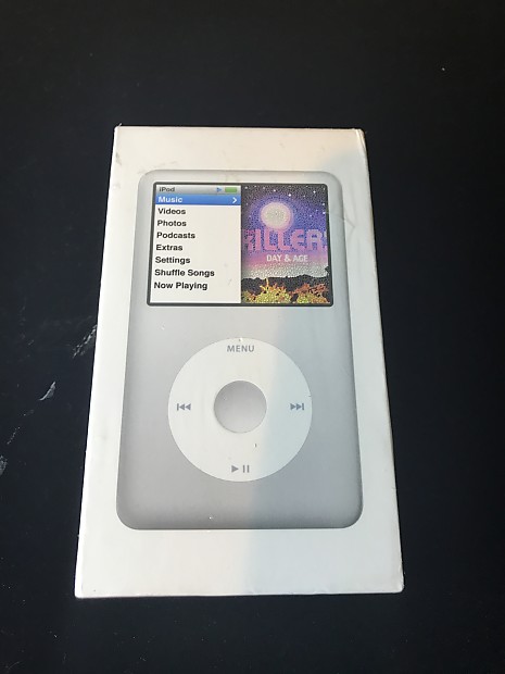 Apple 160 GB Silver iPod Classic factory sealed brand new in