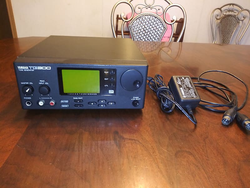 Yamaha TG-300 Early-90's - Black + Power + MIDI Cable : OBO