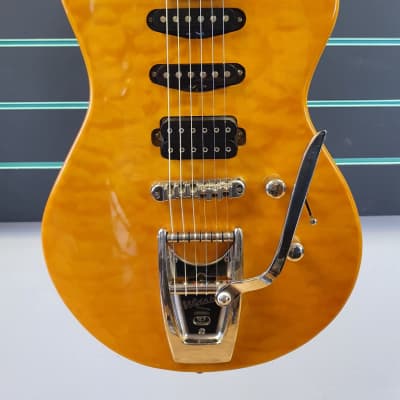 Shine SI-802 Translucent Amber With Tremolo HSS Electric Guitar image 2
