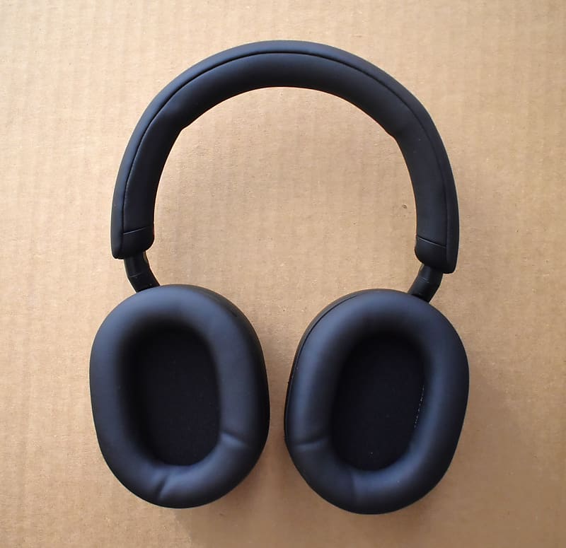 Sony WH-1000XM5 Wireless Noise-Canceling Over-the-Ear Headphones - Black image 1