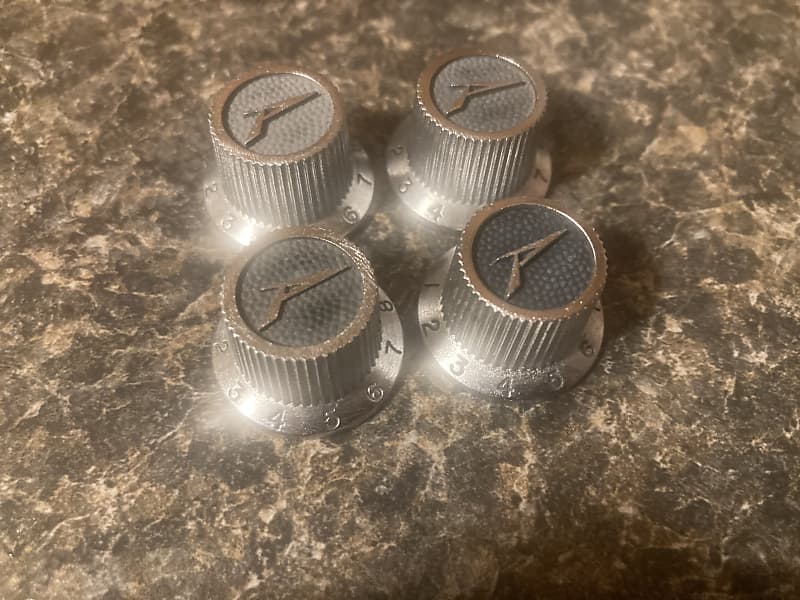 Set of 4 Peavey T40 TSeries knobs 1970’s1980’s Chrome Reverb