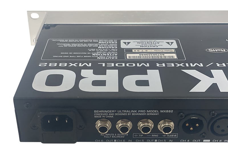 BEHRINGER MX882 ULTRALINK PRO