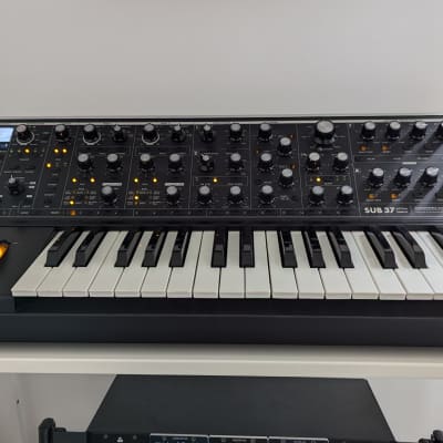 Moog Sub 37 Analog Synth Black Tribute Edition