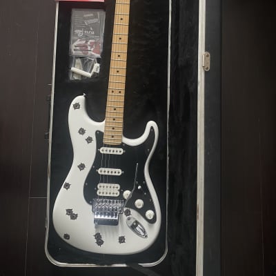 Fender Player Stratocaster Floyd Rose HSS with Maple Fretboard Polar White for sale