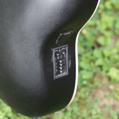 Ovation ds768 baritone guitar - Natural image 8