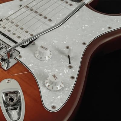 Washburn Sonamaster 6 String Solid-Body Electric Guitar, Right, Sunburst (SDFSB-U) image 6
