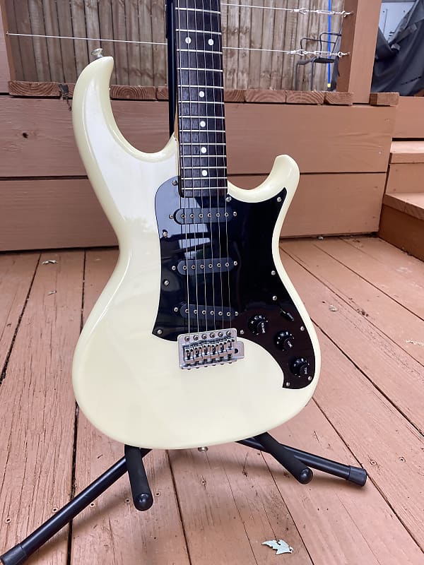 Aria Pro II RS Special-V 1983 White image 1