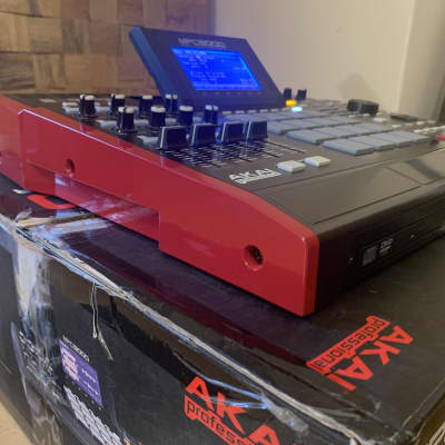 Akai MPC5000 Fully UPGRADED 192RAM+ CD/DVD + HD+ OS 2 + ORIGINAL BOX & MANUAL excellent conditions beautiful custom red sides image 11