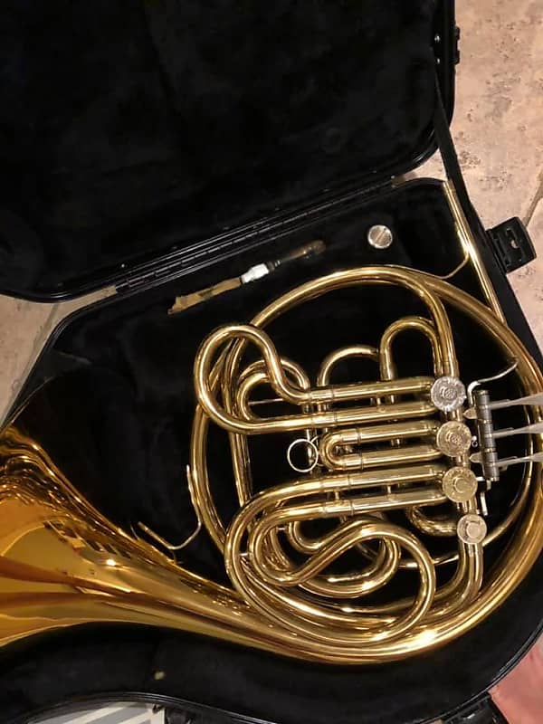Conn 10D Double French Horn Reverb