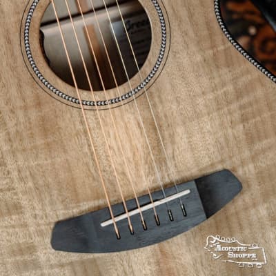 Breedlove Oregon Companion All Myrtlewood Cutaway Acoustic Guitar w/LR Baggs Pickup #8837 image 2