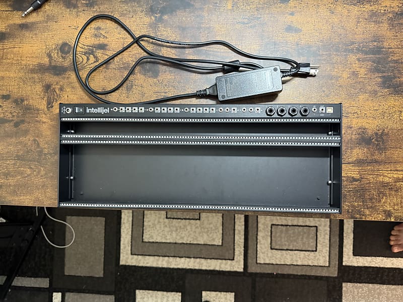 Intellijel 4U 104HP Palette Case