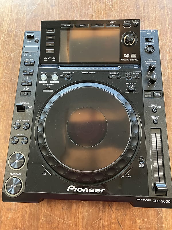 Pioneer CDJ-2000 Professional Multi Media Player | Reverb