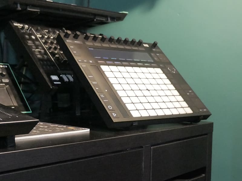 Ableton Push / Push 2 Midi Daw Controller Desktop Studio