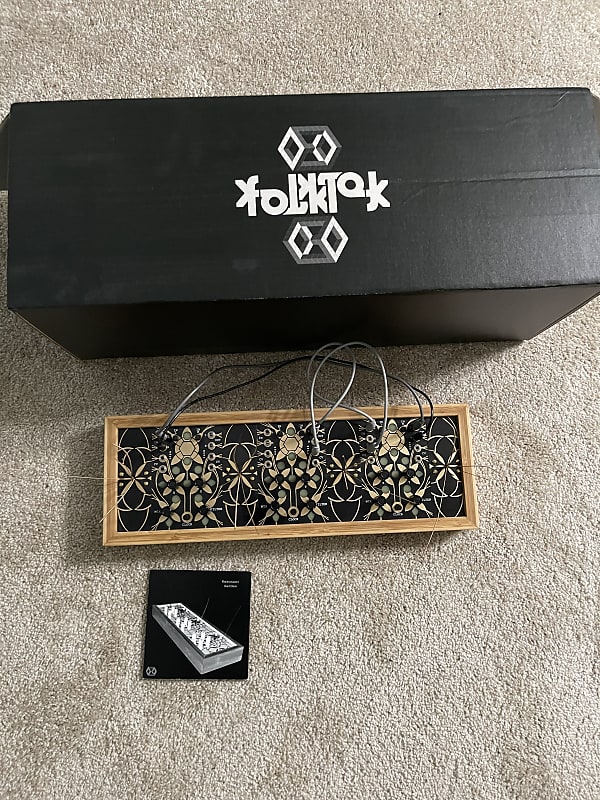鍵盤楽器 Folktek / Resonant Garden Folktek Resonant Garden Electro-Acoustic Instrument