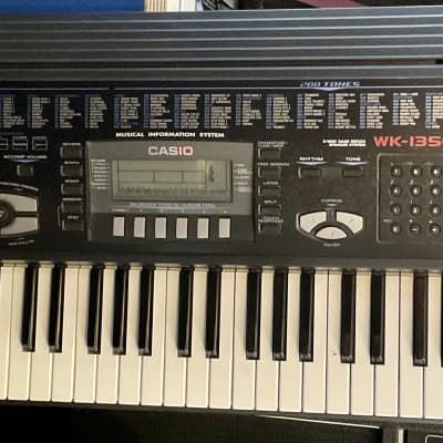 Casio  WK-1350 -  Keyboard w/ Stand
