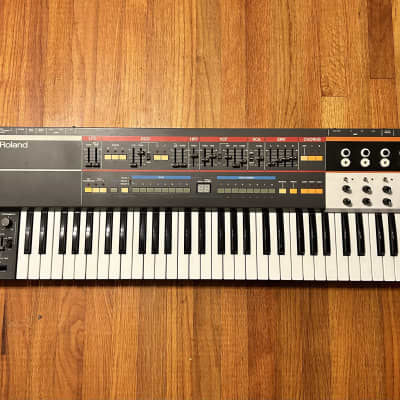 Roland Juno-106 61-Key Programmable Polyphonic Synthesizer | Reverb