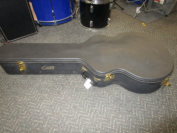 Vintage guild outlet guitar case