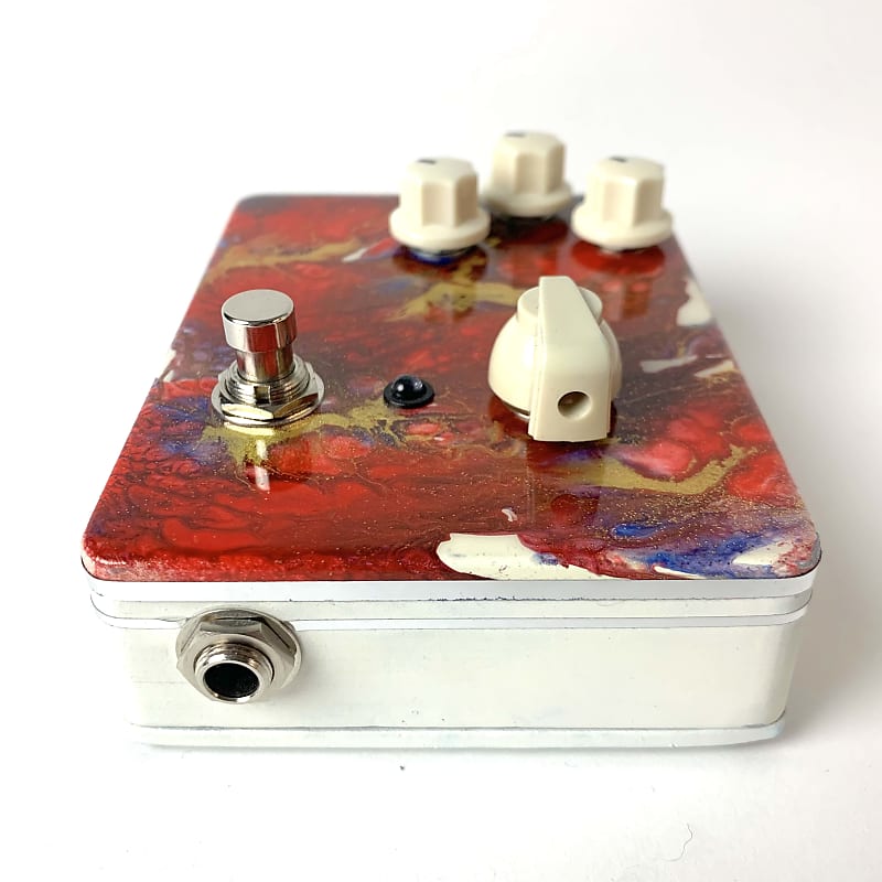 Bob Burt GR8T Distortion 2023 - Red Swirl with box and bag Custom order