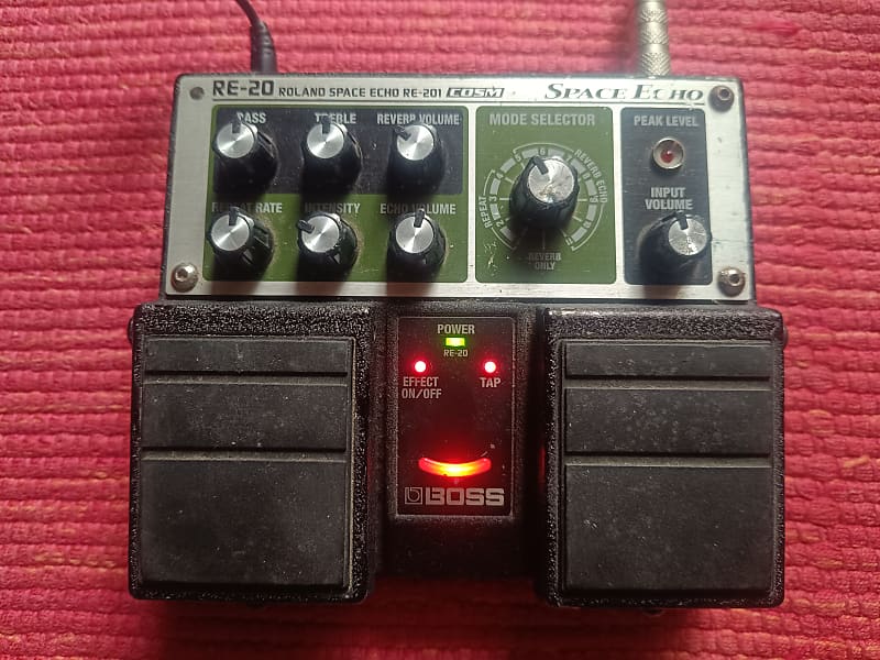 Boss RE-20 Space Echo