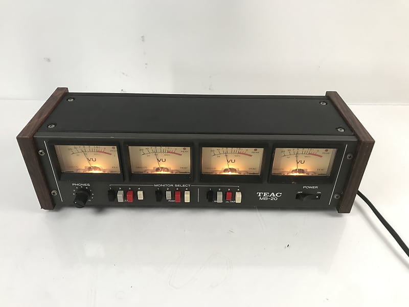 その他 TEAC MB-20 METER BRIDGE TASCAM SERIES TEAC MB-20 ANALOG RACK MOUNT OR STAND ALONE VU METER BRIDGE