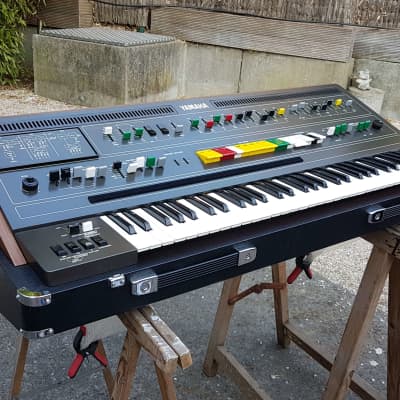 Yamaha CS-60