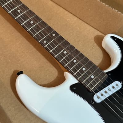 Fender Squier Contemporary Stratocaster Special Electric Guitar - White image 7