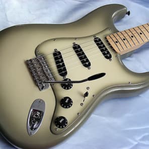 Fender FSR Reissue Stratocaster Antigua 2012